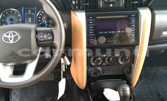 Acheter Neuf Voiture Toyota Fortuner Blanc à Brazzaville, Commune de Brazzaville Acheter Neuf Voiture Toyota Fortuner Blanc à Brazzaville, Commune de Brazzaville