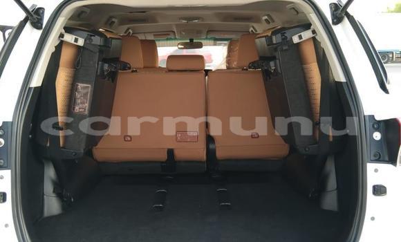 Acheter Neuf Voiture Toyota Fortuner Blanc à Brazzaville, Commune de Brazzaville Acheter Neuf Voiture Toyota Fortuner Blanc à Brazzaville, Commune de Brazzaville