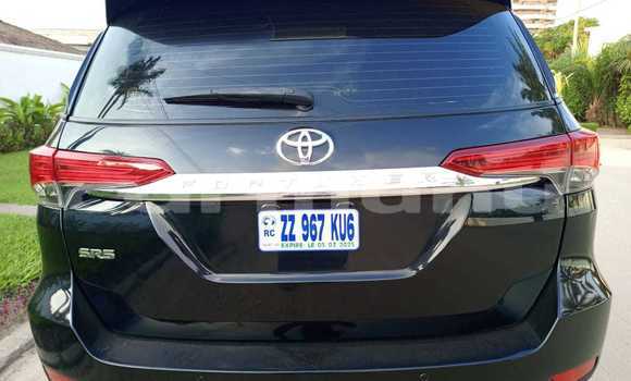Acheter Occasion Voiture Toyota Fortuner Noir à Brazzaville, Commune de Brazzaville Acheter Occasion Voiture Toyota Fortuner Noir à Brazzaville, Commune de Brazzaville