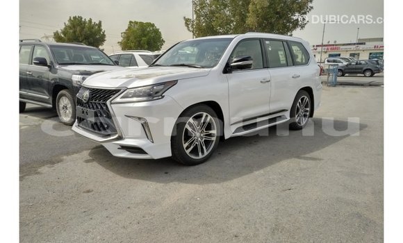 Acheter Import Voiture Lexus LX Blanc à Import - Dubai, Région de la Bouenza Acheter Import Voiture Lexus LX Blanc à Import - Dubai, Région de la Bouenza