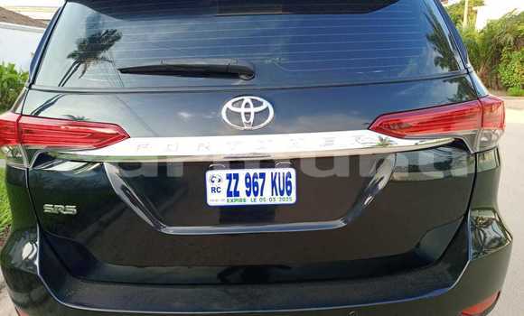 Acheter Occasion Voiture Toyota Fortuner Noir à Brazzaville, Commune de Brazzaville Acheter Occasion Voiture Toyota Fortuner Noir à Brazzaville, Commune de Brazzaville