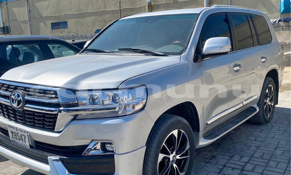 Acheter Occasion Voiture Toyota RAV4 Gris à Pointe–Noire, Région du Kouilou Acheter Occasion Voiture Toyota RAV4 Gris à Pointe–Noire, Région du Kouilou