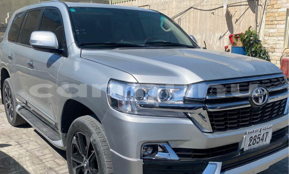 Acheter Occasion Voiture Toyota RAV4 Gris à Pointe–Noire, Région du Kouilou Acheter Occasion Voiture Toyota RAV4 Gris à Pointe–Noire, Région du Kouilou