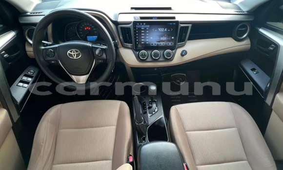 Acheter Occasion Voiture Toyota RAV4 Blanc à Pointe–Noire, Région du Kouilou Acheter Occasion Voiture Toyota RAV4 Blanc à Pointe–Noire, Région du Kouilou