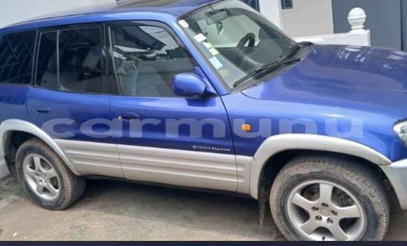 Buy Used Toyota RAV4 Blue Car in Brazzaville in Municipality of Brazzaville Buy Used Toyota RAV4 Blue Car in Brazzaville in Municipality of Brazzaville