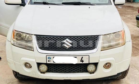 Buy Used Suzuki Grand Vitara White Car in Brazzaville in Municipality of Brazzaville