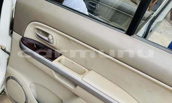 Buy Used Suzuki Grand Vitara White Car in Brazzaville in Municipality of Brazzaville Buy Used Suzuki Grand Vitara White Car in Brazzaville in Municipality of Brazzaville