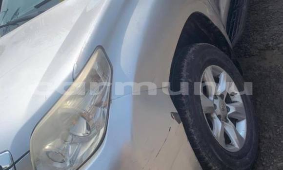 Buy Used Toyota Land Cruiser Prado Silver Car in Brazzaville in Municipality of Brazzaville Buy Used Toyota Land Cruiser Prado Silver Car in Brazzaville in Municipality of Brazzaville