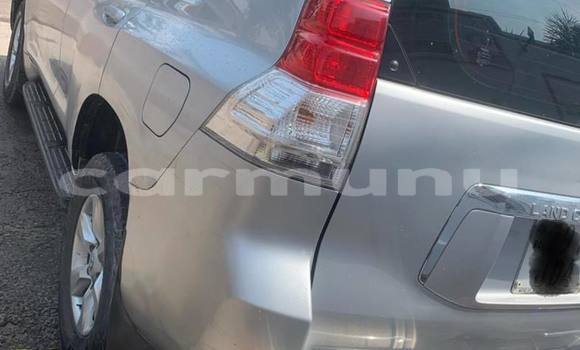 Buy Used Toyota Land Cruiser Prado Silver Car in Brazzaville in Municipality of Brazzaville Buy Used Toyota Land Cruiser Prado Silver Car in Brazzaville in Municipality of Brazzaville
