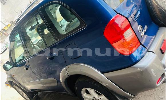 Buy Used Toyota RAV4 Blue Car in Brazzaville in Municipality of Brazzaville Buy Used Toyota RAV4 Blue Car in Brazzaville in Municipality of Brazzaville
