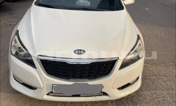 Buy Used Kia K7 White Car in Brazzaville in Municipality of Brazzaville Buy Used Kia K7 White Car in Brazzaville in Municipality of Brazzaville
