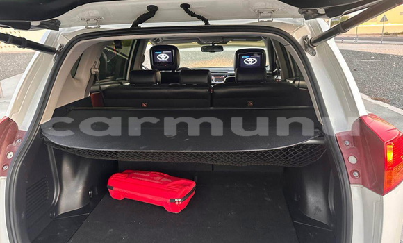 Buy Used Toyota RAV4 White Car in Black Point in Kouilou region Buy Used Toyota RAV4 White Car in Black Point in Kouilou region