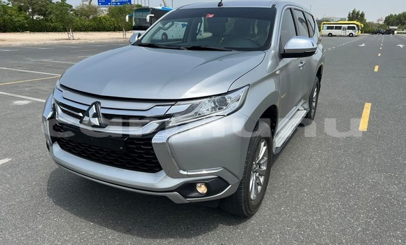 Acheter Occasion Voiture Mitsubishi Montero Sport Gris à Brazzaville, Commune de Brazzaville Acheter Occasion Voiture Mitsubishi Montero Sport Gris à Brazzaville, Commune de Brazzaville