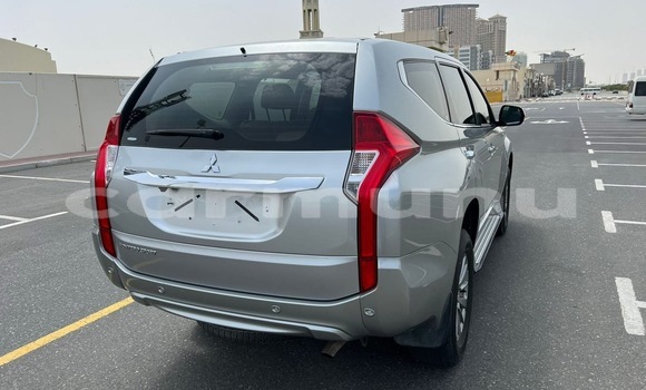 Acheter Occasion Voiture Mitsubishi Montero Sport Gris à Brazzaville, Commune de Brazzaville Acheter Occasion Voiture Mitsubishi Montero Sport Gris à Brazzaville, Commune de Brazzaville