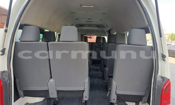 Acheter Occasion Voiture Toyota Hiace Blanc à Pointe–Noire, Région du Kouilou Acheter Occasion Voiture Toyota Hiace Blanc à Pointe–Noire, Région du Kouilou