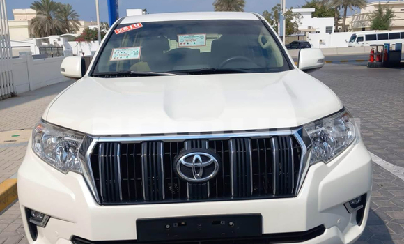 Acheter Occasion Voiture Toyota Prado Blanc à Brazzaville, Commune de Brazzaville Acheter Occasion Voiture Toyota Prado Blanc à Brazzaville, Commune de Brazzaville
