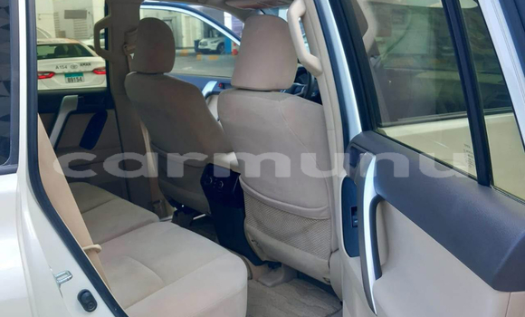 Acheter Occasion Voiture Toyota Prado Blanc à Brazzaville, Commune de Brazzaville Acheter Occasion Voiture Toyota Prado Blanc à Brazzaville, Commune de Brazzaville