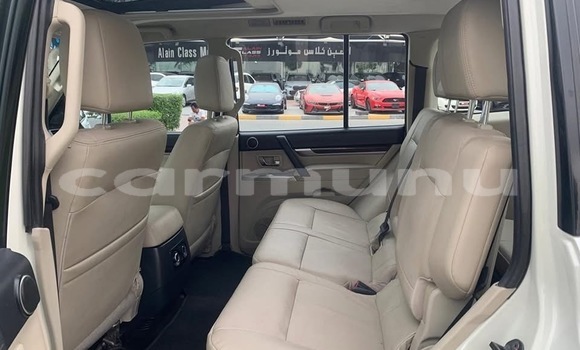 Acheter Occasion Voiture Mitsubishi Pajero Blanc à Pointe–Noire, Région du Kouilou Acheter Occasion Voiture Mitsubishi Pajero Blanc à Pointe–Noire, Région du Kouilou