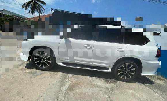 Buy Used Lexus LX 570 White Car in Brazzaville in Municipality of Brazzaville Buy Used Lexus LX 570 White Car in Brazzaville in Municipality of Brazzaville