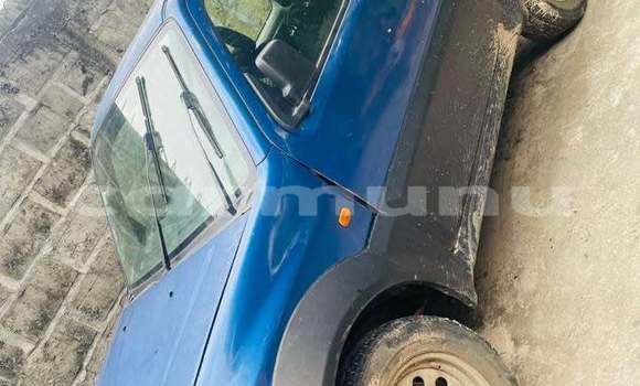 Buy Used Suzuki Jimny Blue Car in Brazzaville in Municipality of Brazzaville Buy Used Suzuki Jimny Blue Car in Brazzaville in Municipality of Brazzaville