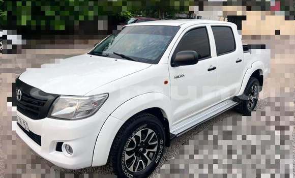 Buy Used Toyota Hiluxe VIGO White Car in Brazzaville in Municipality of Brazzaville Buy Used Toyota Hiluxe VIGO White Car in Brazzaville in Municipality of Brazzaville