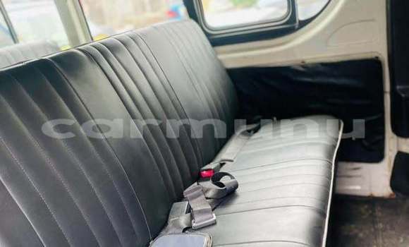 Buy Used Toyota Hiace White Car in Brazzaville in Municipality of Brazzaville Buy Used Toyota Hiace White Car in Brazzaville in Municipality of Brazzaville