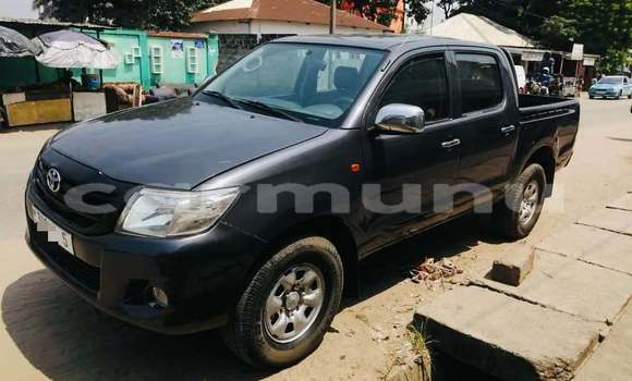 Buy Used Toyota Hiluxe VIGO Black Car in Brazzaville in Municipality of Brazzaville Buy Used Toyota Hiluxe VIGO Black Car in Brazzaville in Municipality of Brazzaville