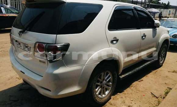 Buy Used Toyota Fortuner White Car in Brazzaville in Municipality of Brazzaville Buy Used Toyota Fortuner White Car in Brazzaville in Municipality of Brazzaville