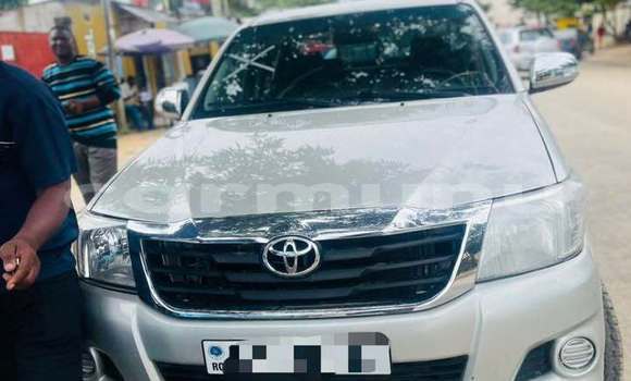 Buy Used Toyota Hiluxe VIGO Other Car in Brazzaville in Municipality of Brazzaville Buy Used Toyota Hiluxe VIGO Other Car in Brazzaville in Municipality of Brazzaville