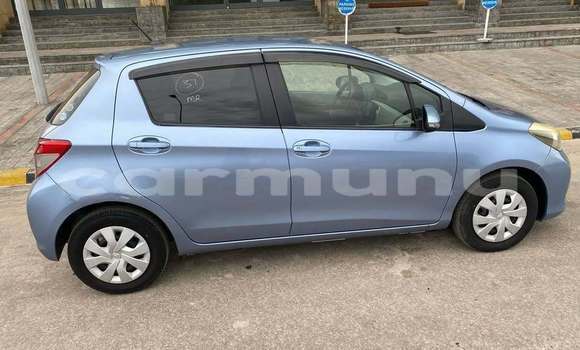 Acheter Occasion Voiture Toyota Yaris Bleu à Brazzaville, Commune de Brazzaville Acheter Occasion Voiture Toyota Yaris Bleu à Brazzaville, Commune de Brazzaville