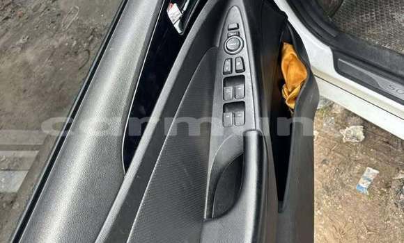 Acheter Occasion Voiture Hyundai Sonata Blanc à Brazzaville, Commune de Brazzaville Acheter Occasion Voiture Hyundai Sonata Blanc à Brazzaville, Commune de Brazzaville