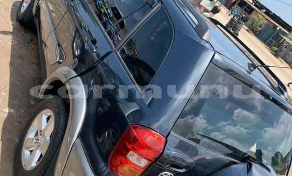 Acheter Occasion Voiture Toyota RAV4 Noir à Brazzaville, Commune de Brazzaville Acheter Occasion Voiture Toyota RAV4 Noir à Brazzaville, Commune de Brazzaville