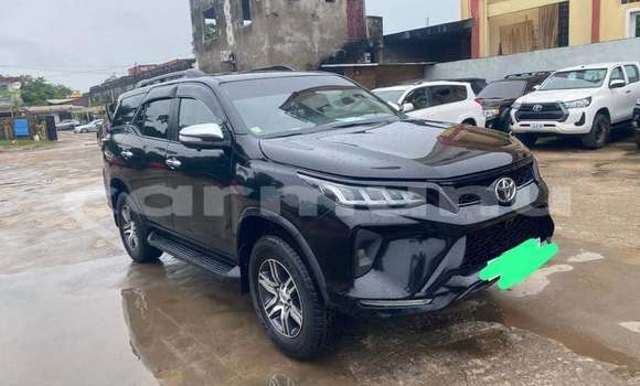Acheter Occasion Voiture Toyota Fortuner Noir à Brazzaville, Commune de Brazzaville Acheter Occasion Voiture Toyota Fortuner Noir à Brazzaville, Commune de Brazzaville