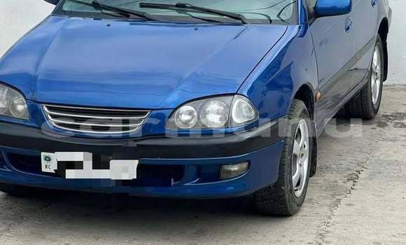 Acheter Occasion Voiture Toyota Avensis Bleu à Brazzaville, Commune de Brazzaville Acheter Occasion Voiture Toyota Avensis Bleu à Brazzaville, Commune de Brazzaville
