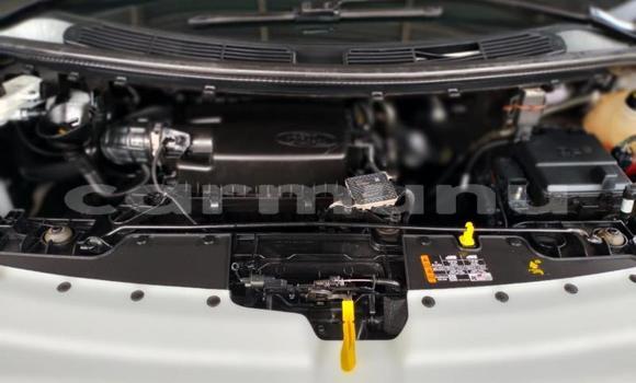 Acheter Occasion Voiture Ford Tourneo Custom Blanc à Brazzaville, Commune de Brazzaville Acheter Occasion Voiture Ford Tourneo Custom Blanc à Brazzaville, Commune de Brazzaville