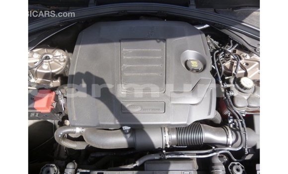 Acheter Import Voiture Land Rover Range Rover Marron à Import - Dubai, Région de la Bouenza Acheter Import Voiture Land Rover Range Rover Marron à Import - Dubai, Région de la Bouenza