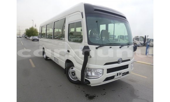 Acheter Import Voiture Toyota Coaster Blanc à Import - Dubai, Région de la Bouenza Acheter Import Voiture Toyota Coaster Blanc à Import - Dubai, Région de la Bouenza