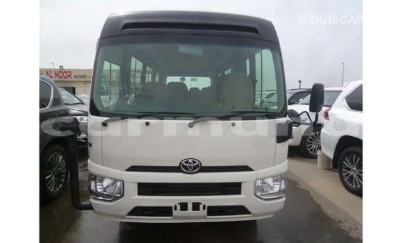 Acheter Import Voiture Toyota Coaster Blanc à Import - Dubai, Région de la Bouenza Acheter Import Voiture Toyota Coaster Blanc à Import - Dubai, Région de la Bouenza