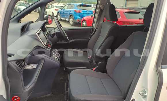 Buy Used Toyota Voxy White Car in Brazzaville in Municipality of Brazzaville Buy Used Toyota Voxy White Car in Brazzaville in Municipality of Brazzaville