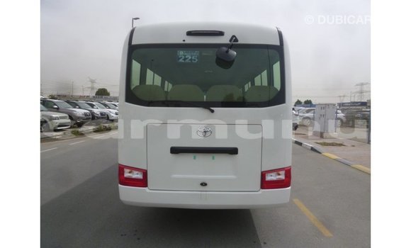 Acheter Import Voiture Toyota Coaster Blanc à Import - Dubai, Région de la Bouenza Acheter Import Voiture Toyota Coaster Blanc à Import - Dubai, Région de la Bouenza