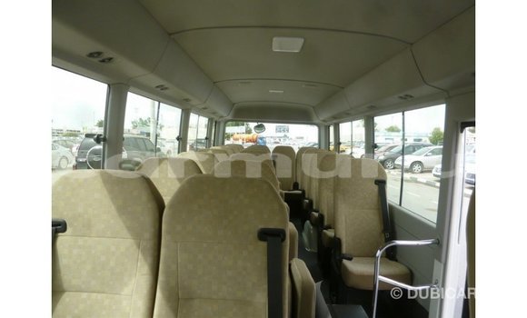 Acheter Import Voiture Toyota Coaster Blanc à Import - Dubai, Région de la Bouenza Acheter Import Voiture Toyota Coaster Blanc à Import - Dubai, Région de la Bouenza