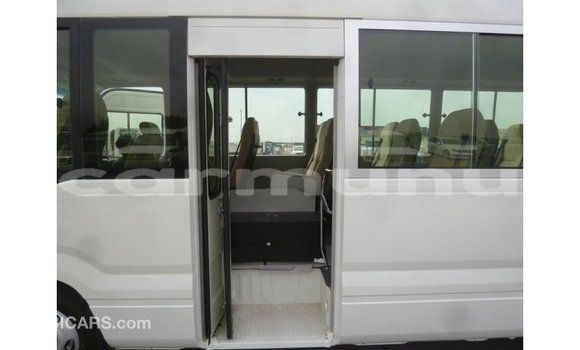Acheter Import Voiture Toyota Coaster Blanc à Import - Dubai, Région de la Bouenza Acheter Import Voiture Toyota Coaster Blanc à Import - Dubai, Région de la Bouenza