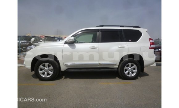 Buy Import Toyota Prado White Car in Import - Dubai in Region of Bouenza Buy Import Toyota Prado White Car in Import - Dubai in Region of Bouenza