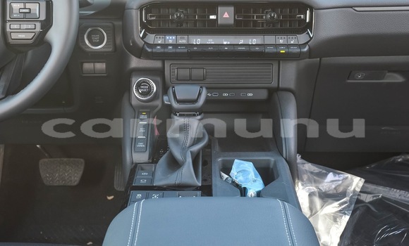 Acheter Neuf Voiture Toyota Prado Blanc à Brazzaville, Commune de Brazzaville Acheter Neuf Voiture Toyota Prado Blanc à Brazzaville, Commune de Brazzaville