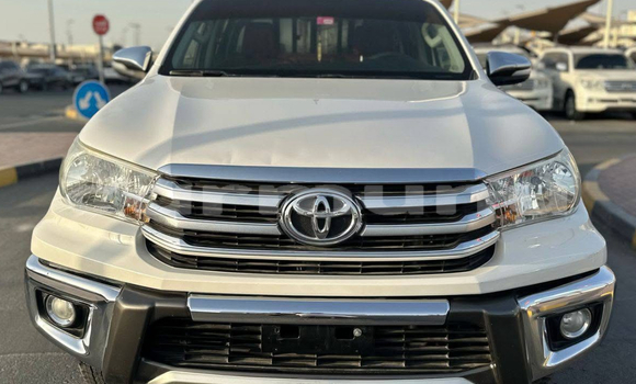 Acheter Occasion Voiture Toyota Hilux Blanc à Brazzaville, Commune de Brazzaville Acheter Occasion Voiture Toyota Hilux Blanc à Brazzaville, Commune de Brazzaville