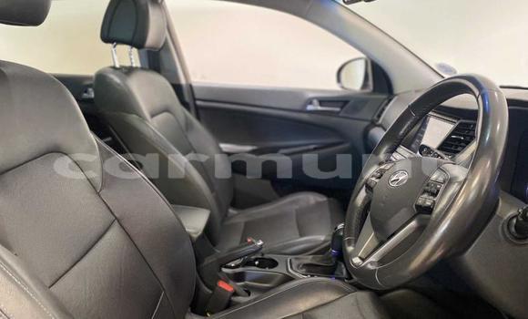 Acheter Occasion Voiture Hyundai Tucson Marron à Brazzaville, Commune de Brazzaville Acheter Occasion Voiture Hyundai Tucson Marron à Brazzaville, Commune de Brazzaville