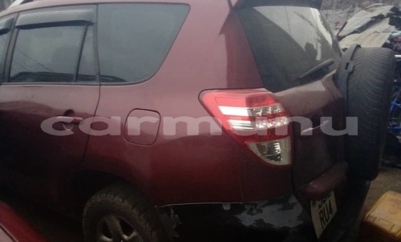 Acheter Occasion Voiture Toyota RAV4 Rouge à Brazzaville, Commune de Brazzaville Acheter Occasion Voiture Toyota RAV4 Rouge à Brazzaville, Commune de Brazzaville