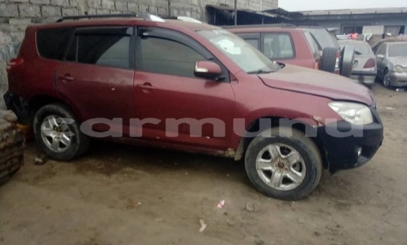 Acheter Occasion Voiture Toyota RAV4 Rouge à Brazzaville, Commune de Brazzaville Acheter Occasion Voiture Toyota RAV4 Rouge à Brazzaville, Commune de Brazzaville