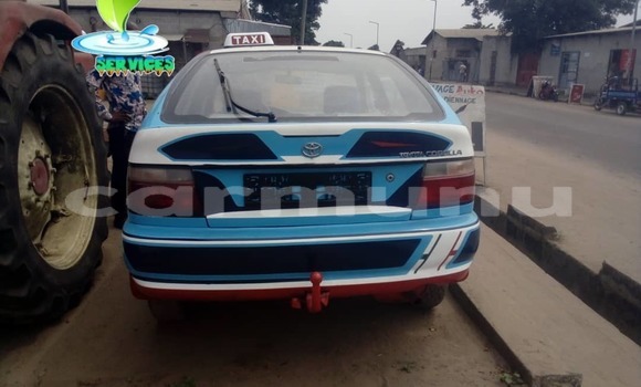 Acheter Occasion Voiture Toyota Carina Bleu à Brazzaville, Commune de Brazzaville Acheter Occasion Voiture Toyota Carina Bleu à Brazzaville, Commune de Brazzaville