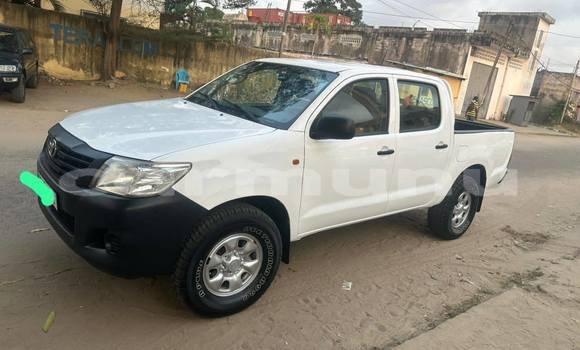Acheter Occasion Voiture Toyota Hilux Blanc à Brazzaville, Commune de Brazzaville Acheter Occasion Voiture Toyota Hilux Blanc à Brazzaville, Commune de Brazzaville